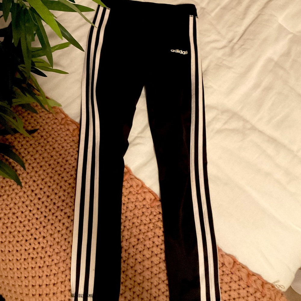Adidas size M. Leggings (girls)